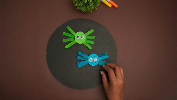 Popsicle Stick Spider Craft Thumb
